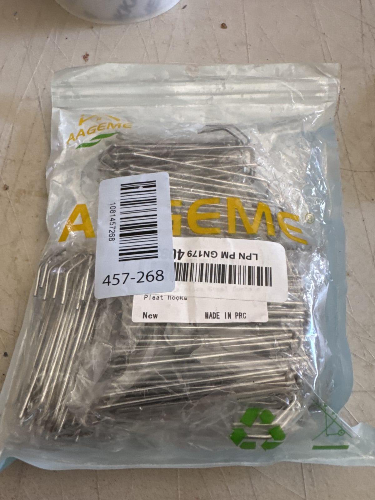 Aageme Pleat Hooks 100 Count - New