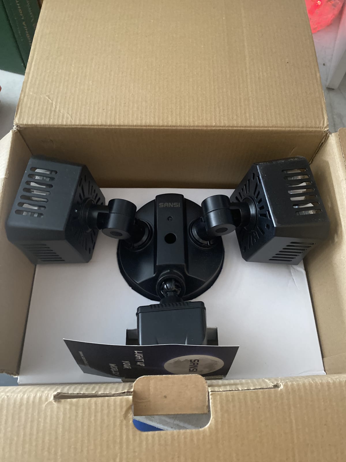 Pujiang Yuansheng Ceramic LED Security Light C2440-EW