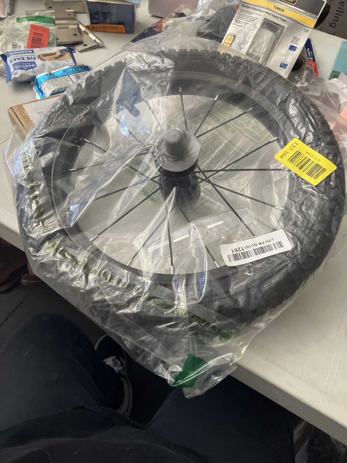 Wheel 15’ with Tire - Unbranded