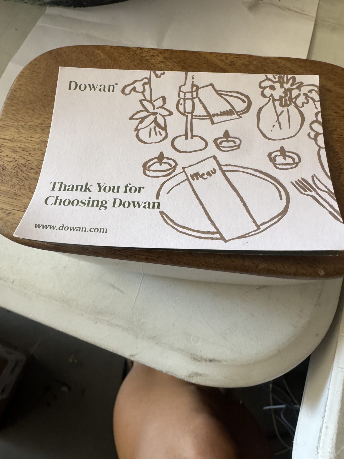Dowan Ceramic Serving Dish with Wooden Lid