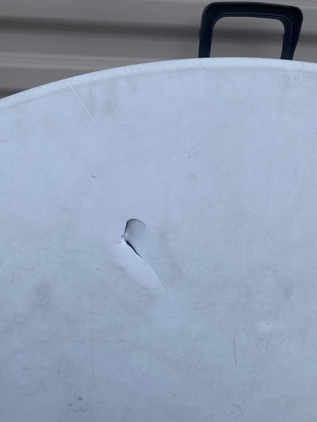 2 5ft Plastic Folding Tables