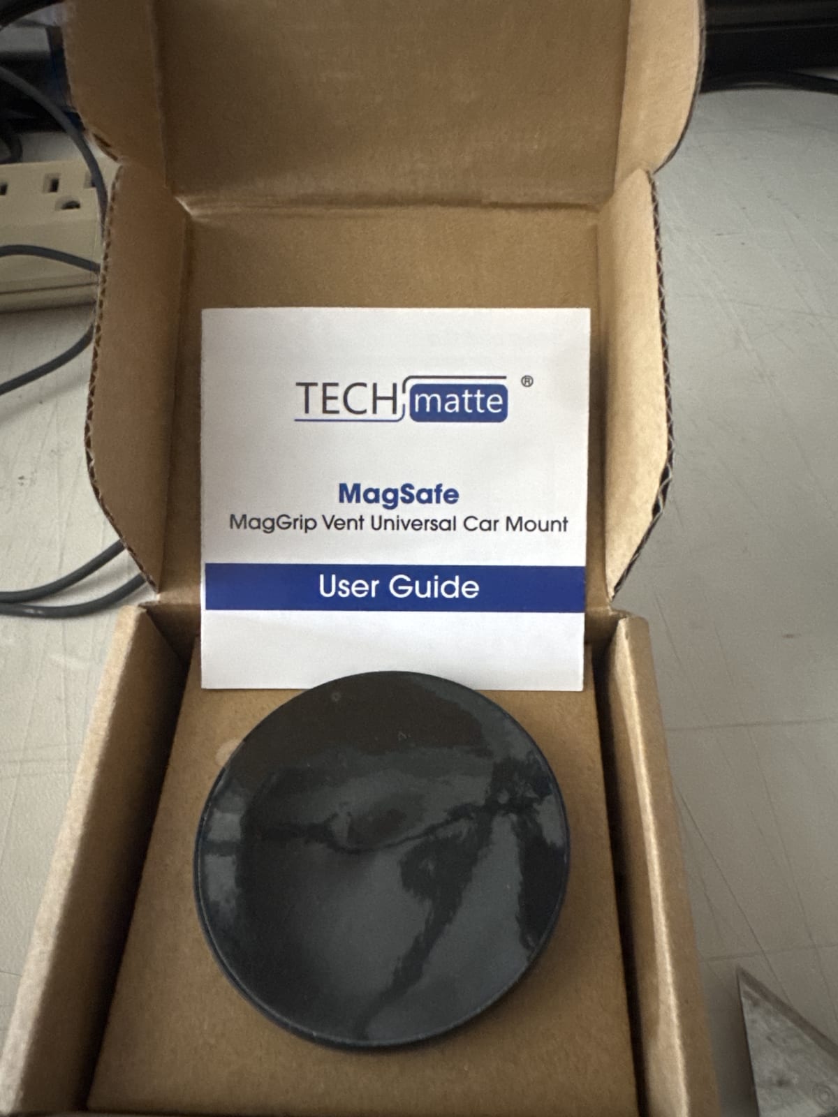TECHmatte MagSafe MagGrip Vent Universal Car Mount