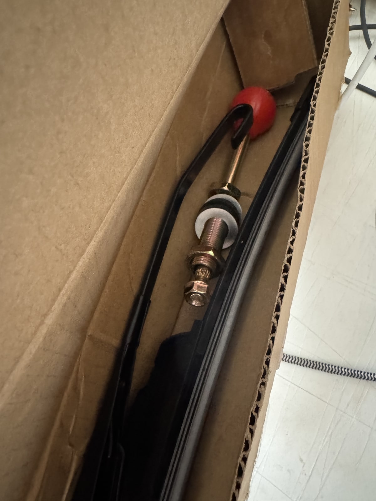 Universal Manual Windshield Wiper