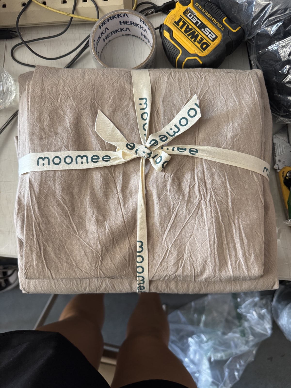MOOMEE Flat Sheet and 2 pillow cases  100% Washed Cotton Linen-Like Queen Relaxed Linen-like Texture. Soft, Breathable & Long-lasting Comfor