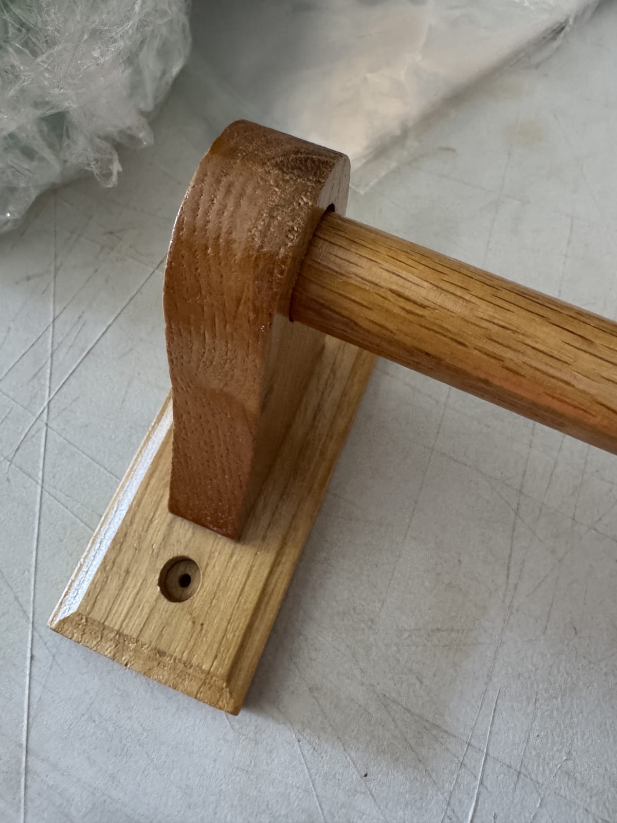 18in Wooden Towel Bar with Mounting Brackets