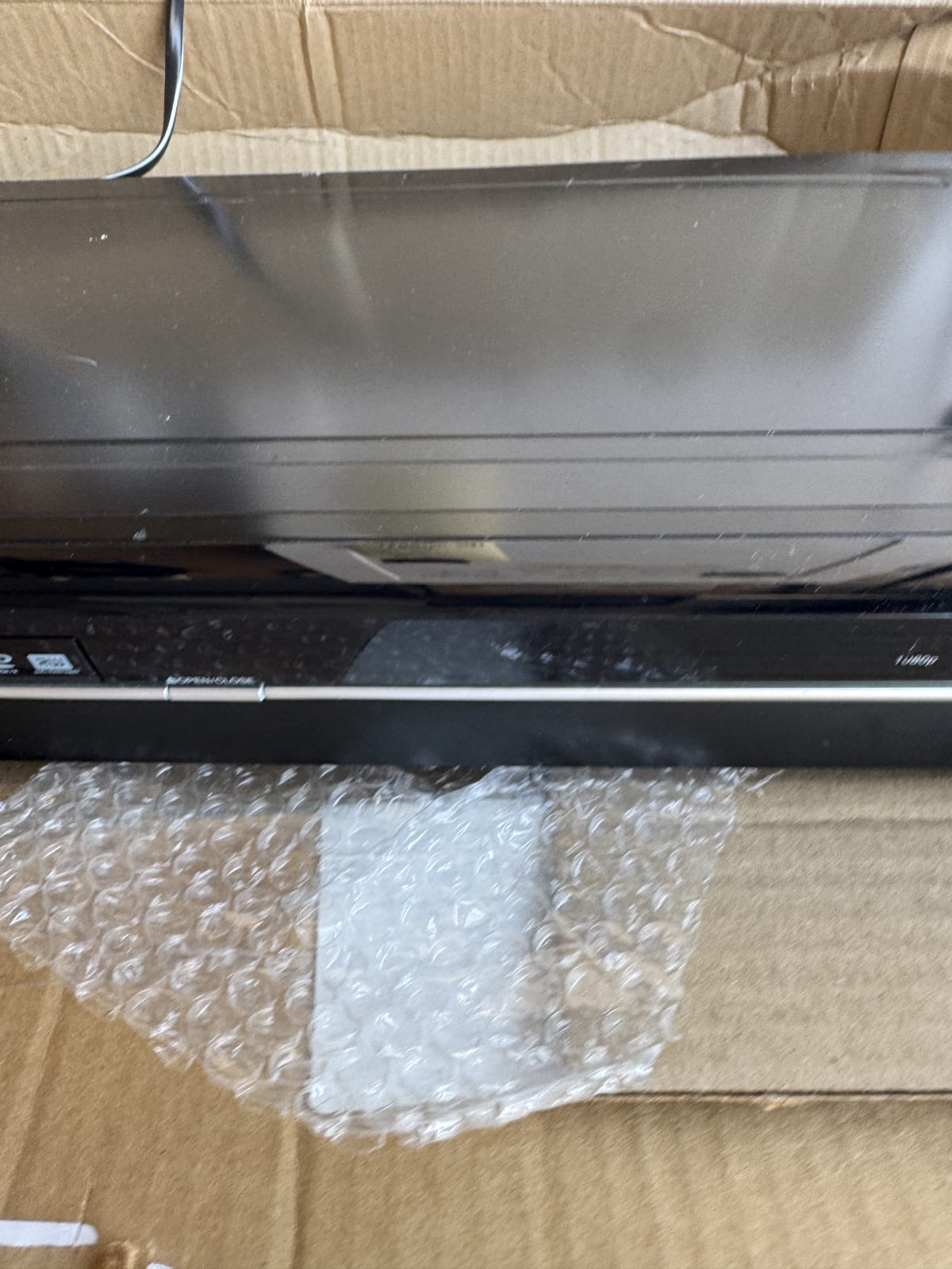 New open box Toshiba DR570 HDMI DVD Recorder w/ Remote & RCA Cable – Powers On
