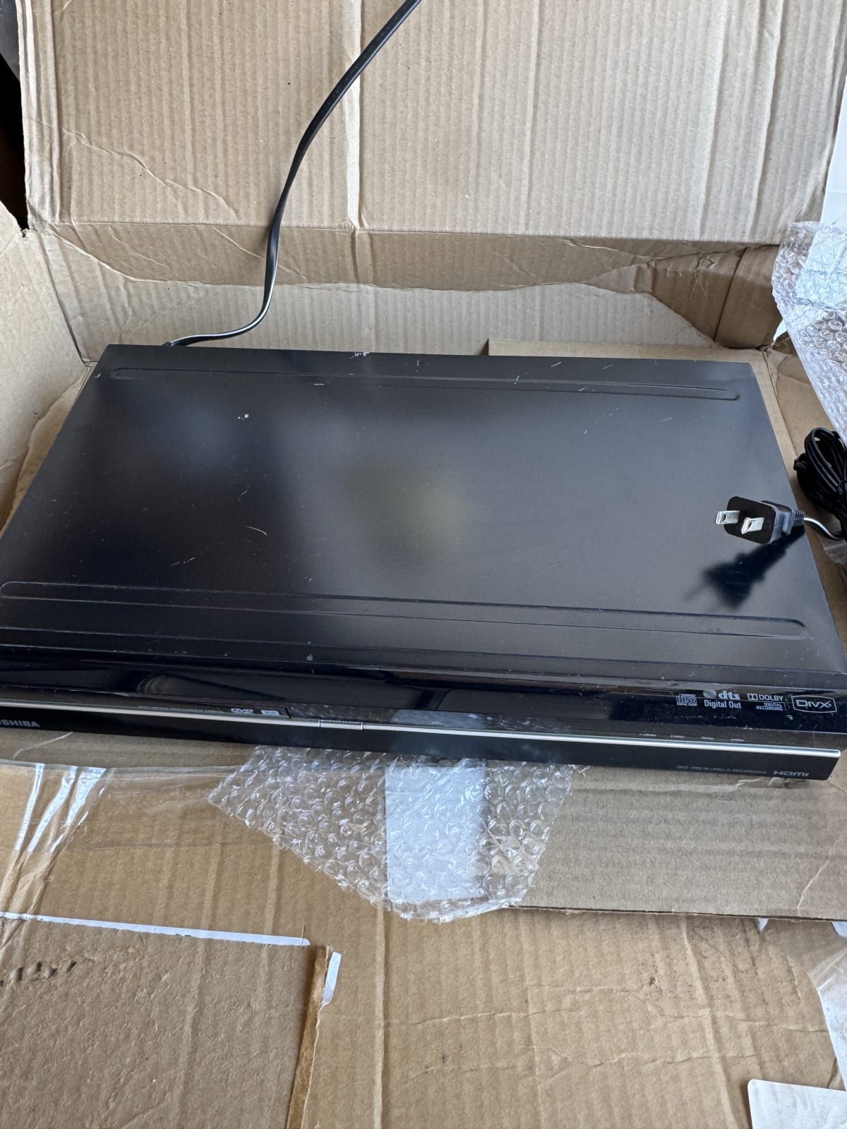 New open box Toshiba DR570 HDMI DVD Recorder w/ Remote & RCA Cable – Powers On