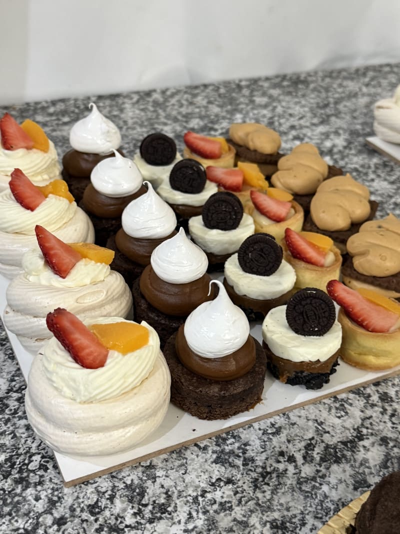 Petit fours x25