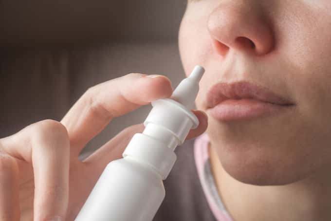 how to stop using steroid nasal sprays