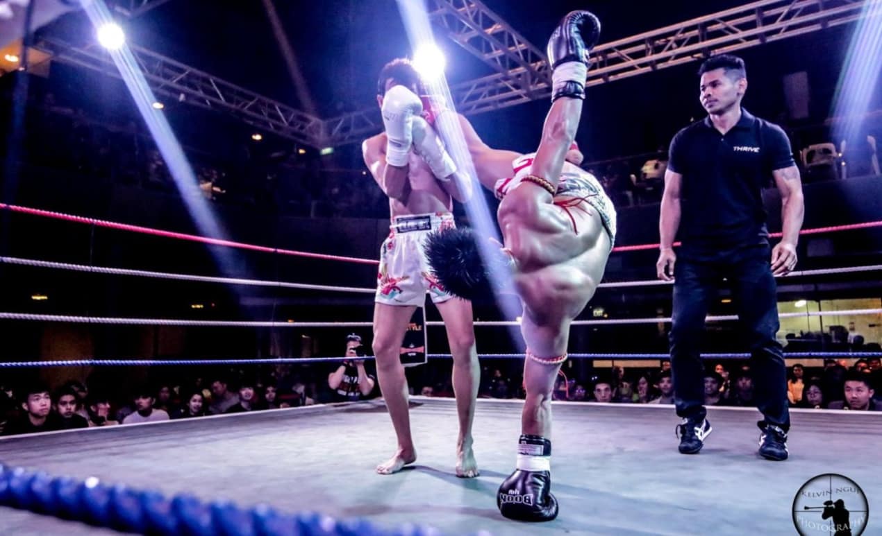 Fighting Fitness - A Sports Surgeon's Ringside View undefined