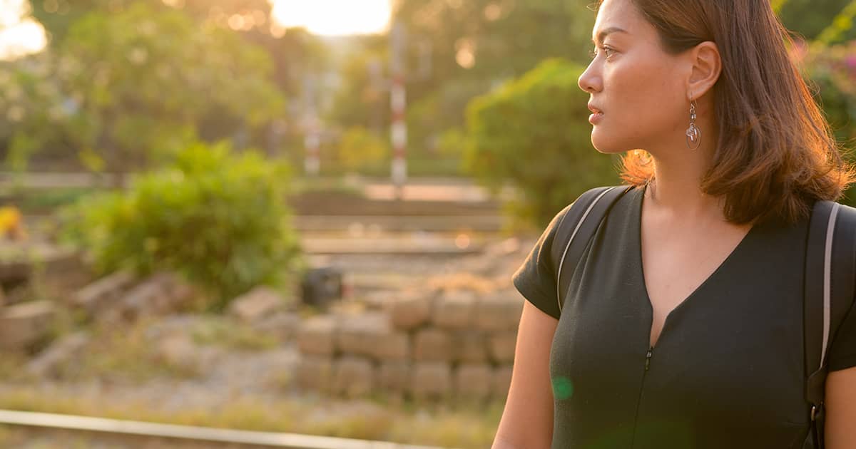 side profile of a lady tourist