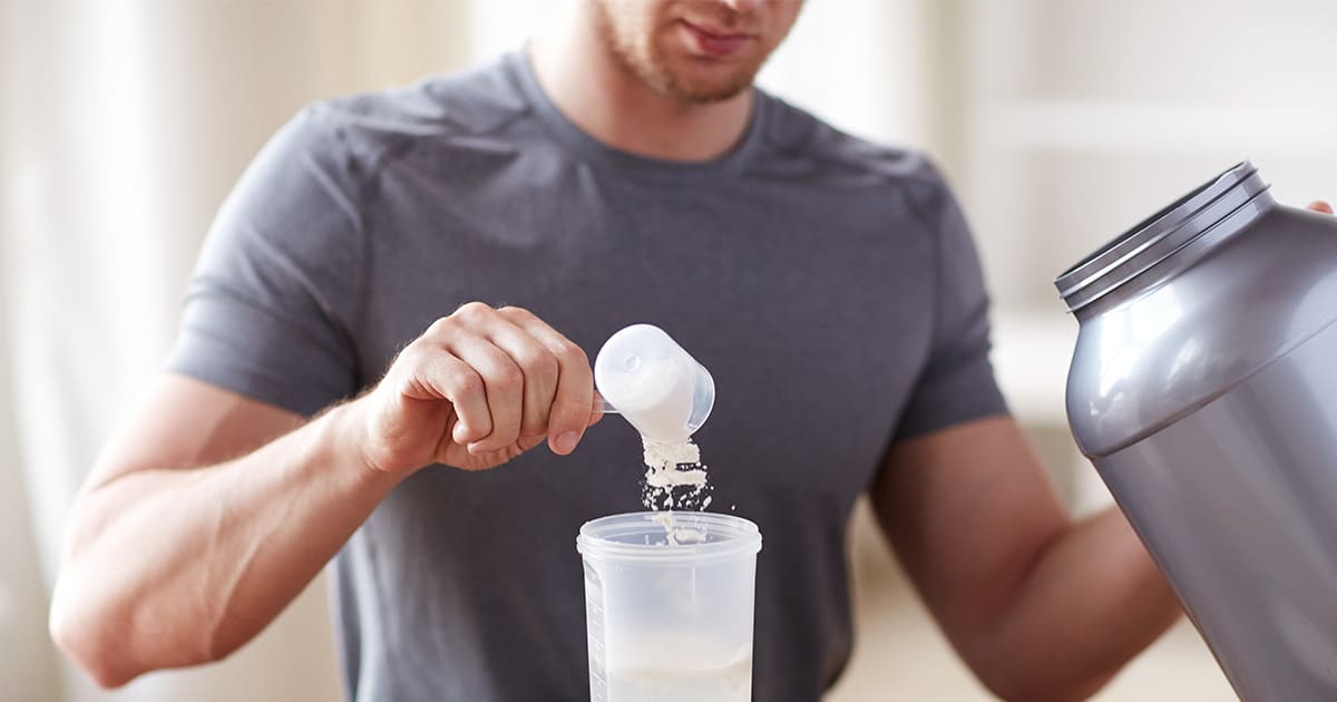 man-making-protein-shake