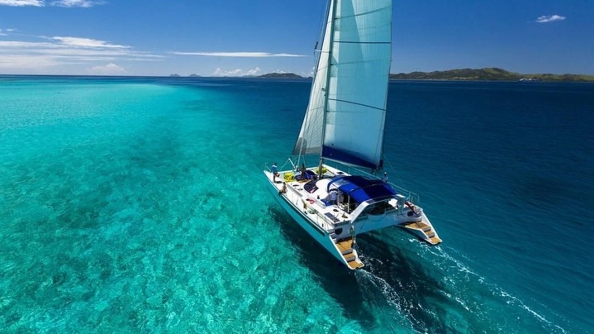 Enjoy an amazing day in Isla Mujeres with snorkeling food, drinks