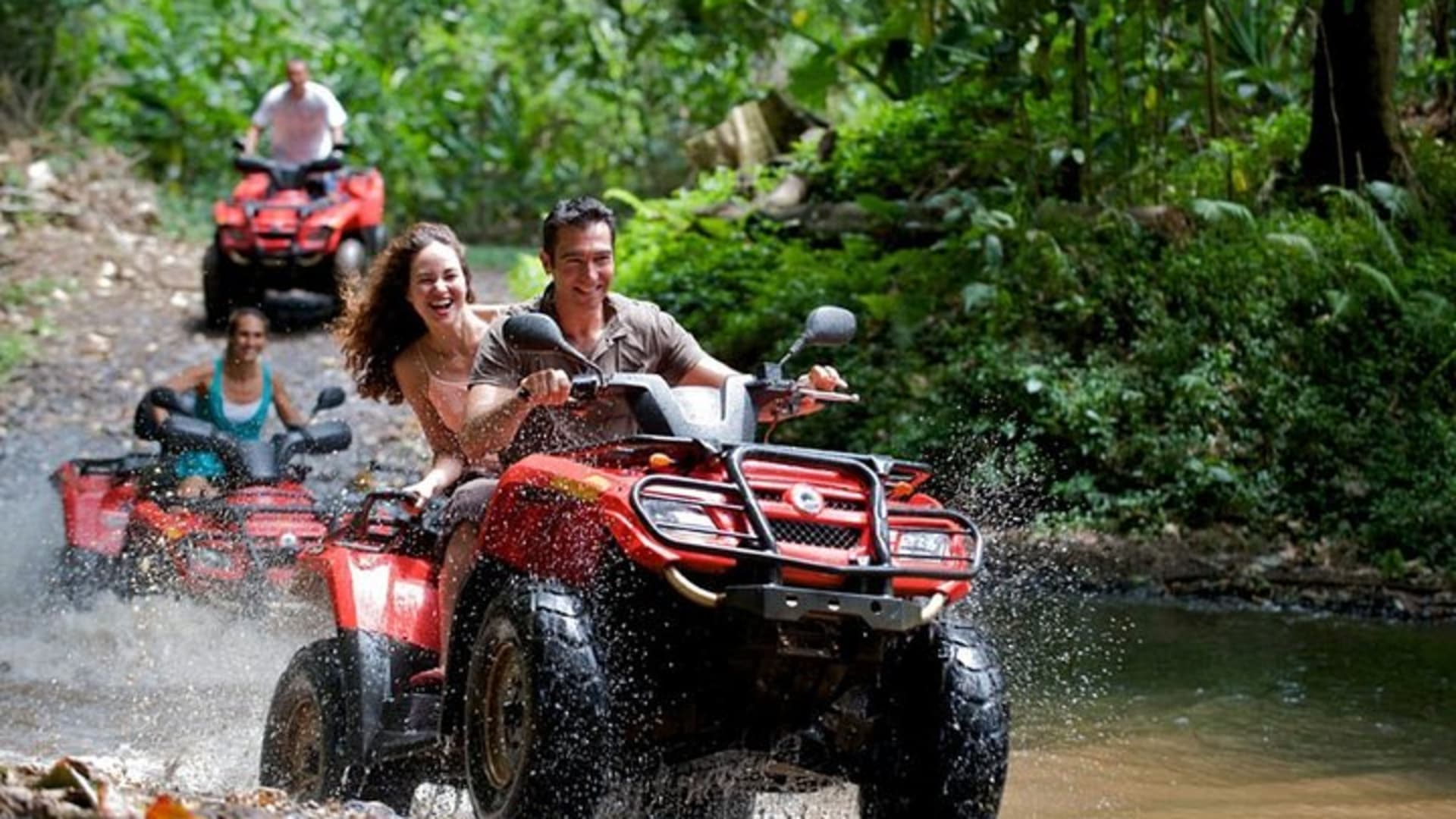 2 DAYS of ADRENALINE and FUN in the Mayan Jungle and the Amusement Park