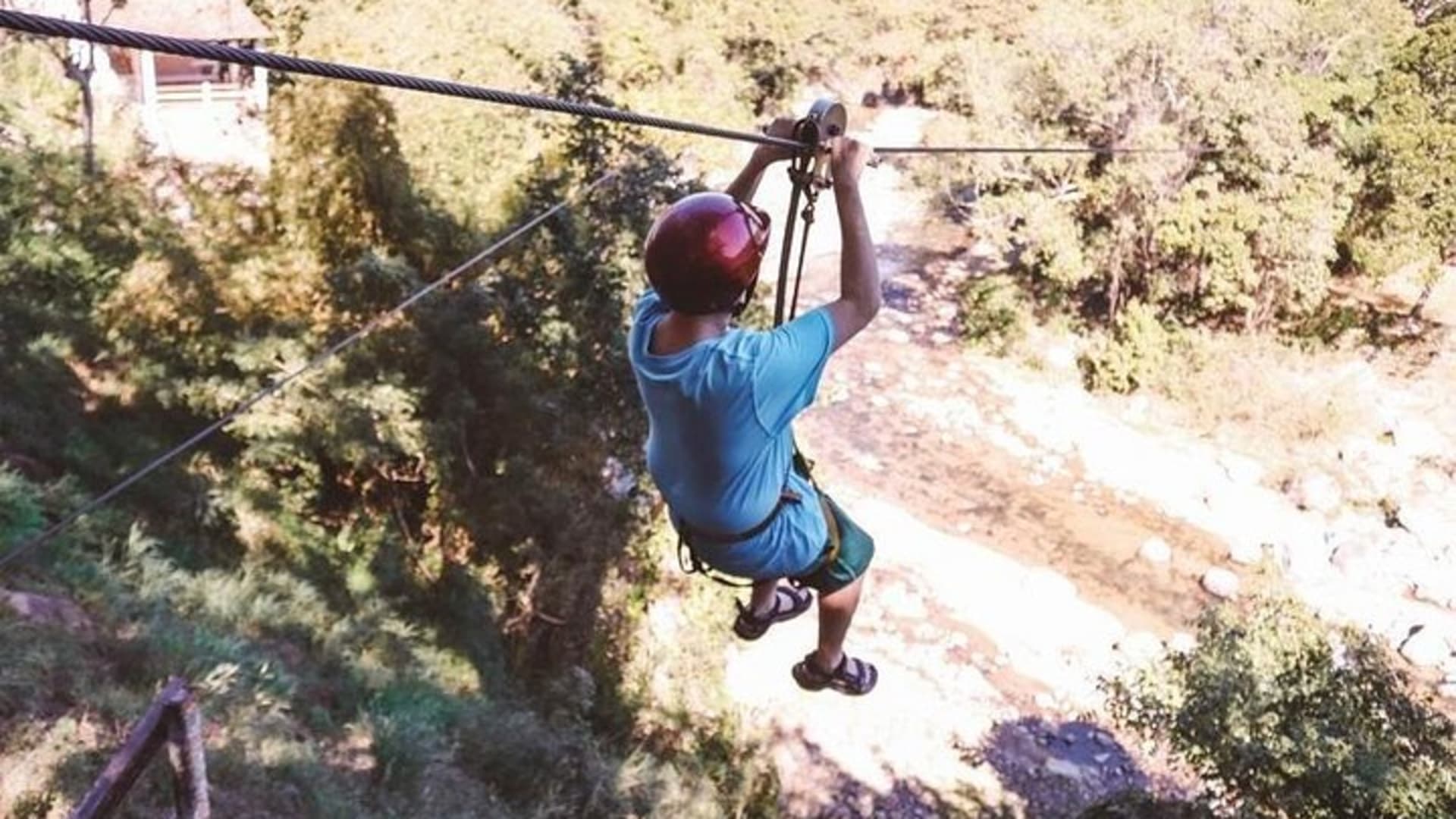 Experiencia de circuitos de tirolesas y paseo a caballo