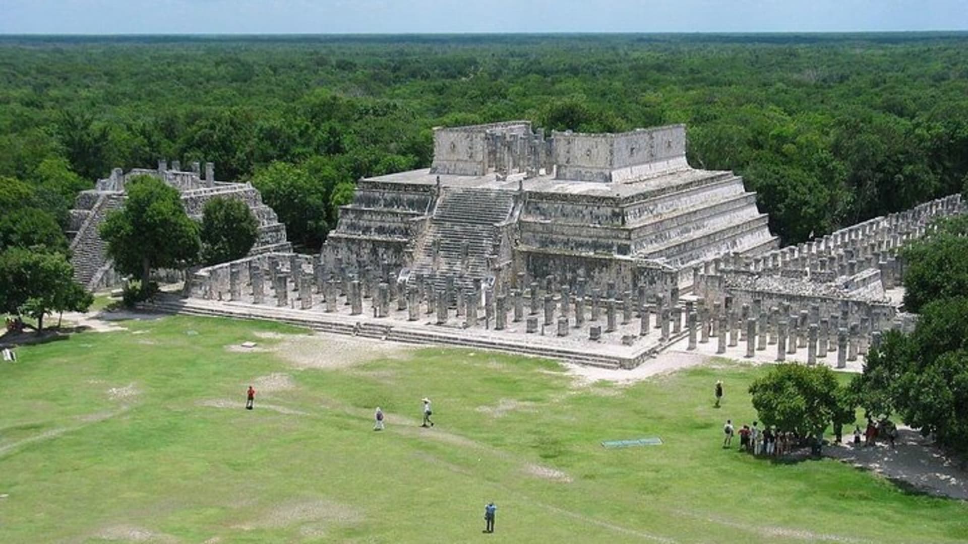 Tour Chichen Itza, Cenote Chichikan & Valladolid from Tulum
