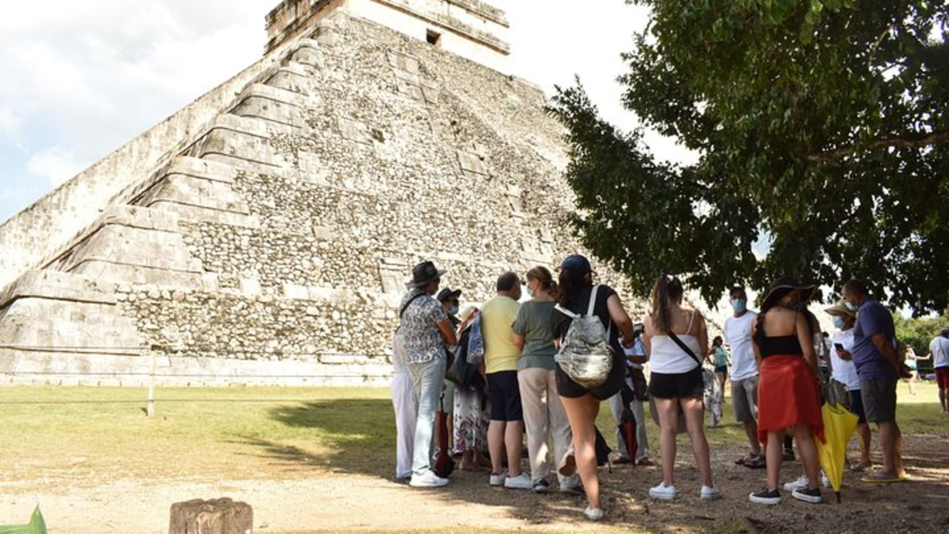 Amazing Day in Chichen Itza, Valladolid, Cenote and Lunch