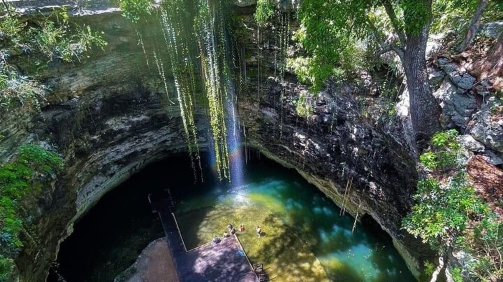 Chichen Itza, Cenote, and Valladolid Tour