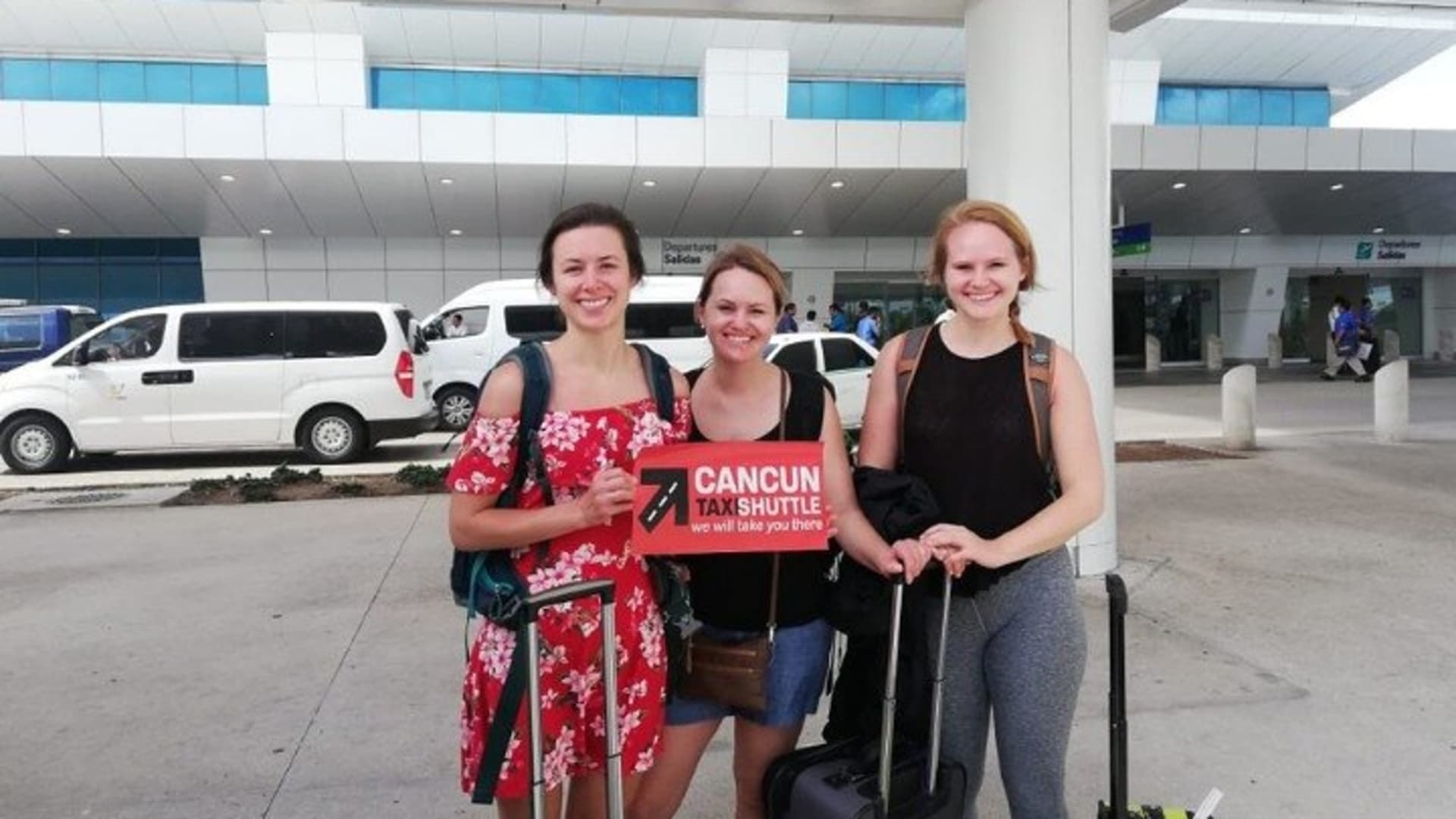 Private Luxury Transfer Tulum to Cancun Airport