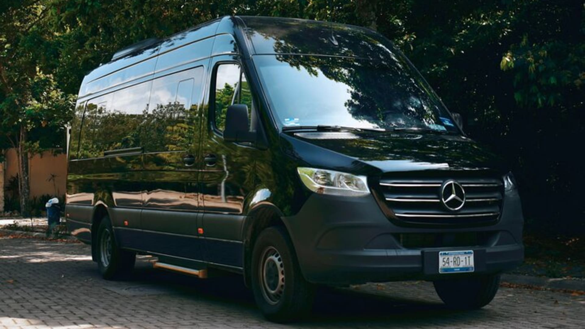 Airport Transfer One Way - Cancun / Tulum - Private or Luxury