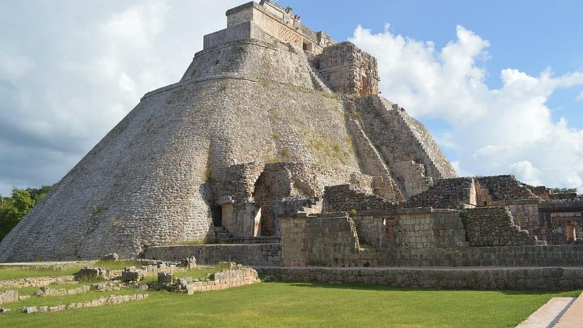 Uxmal Guided Walking Tour with Entry | Certified Local Guide