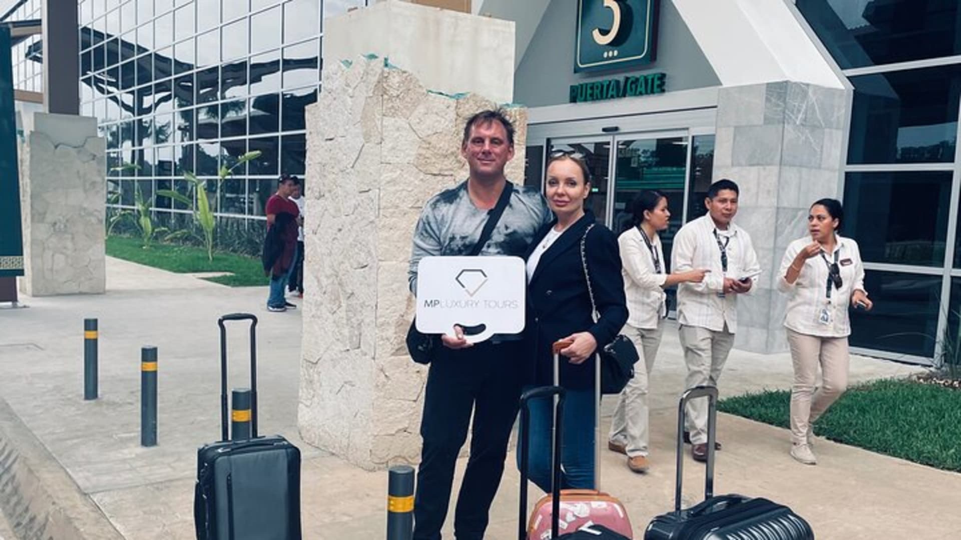 Private Transfer from Tulum Hotels to Tulum Airport (TQO)