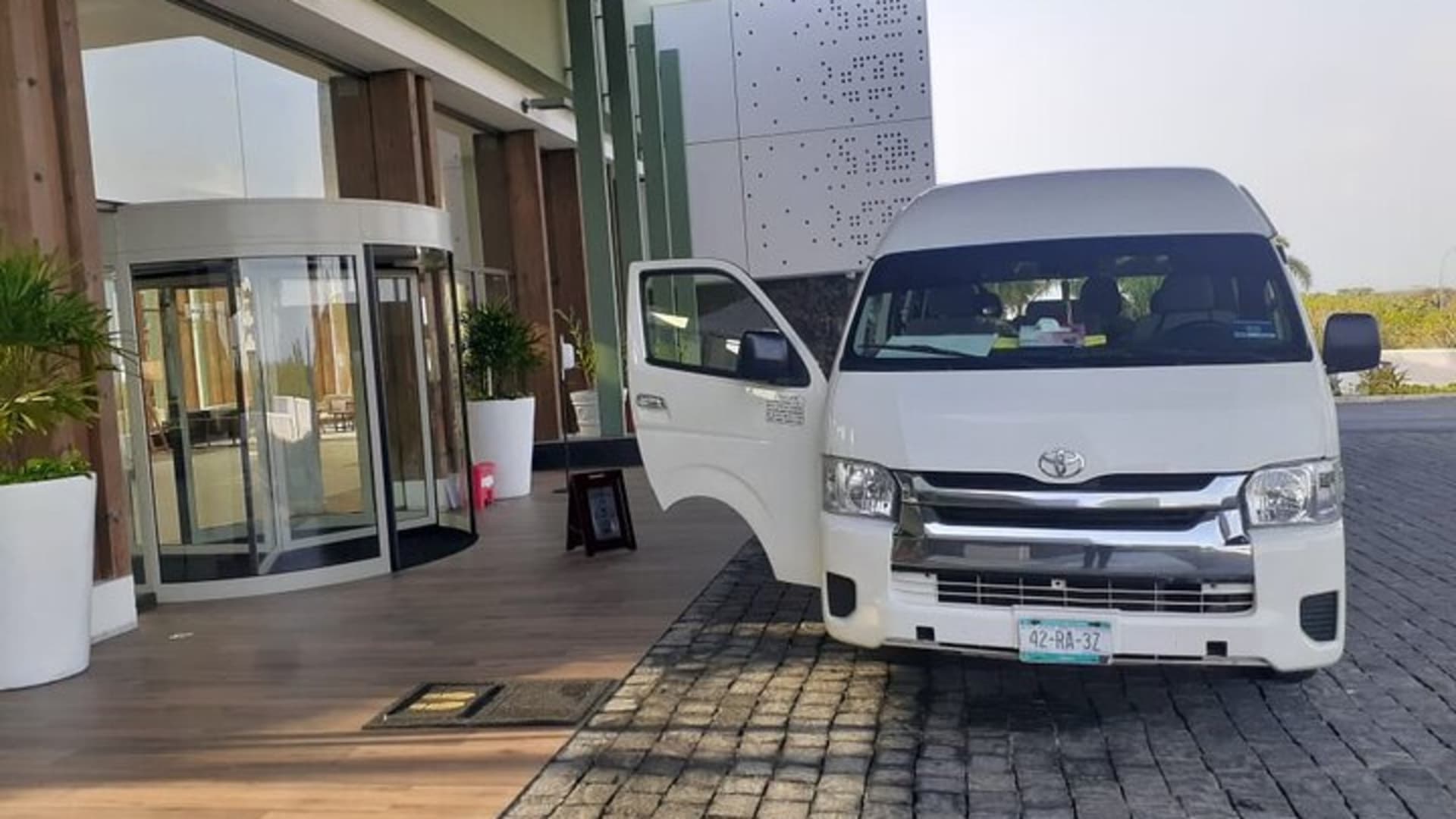 Private Roundtrip Transportation Airport TQO Hotel Zone Tulum