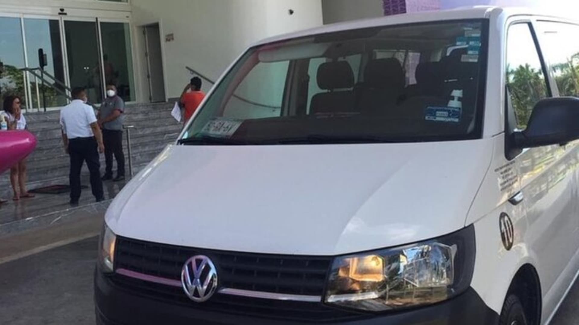 Roundtrip transportation from Tulum Airport (TQO) to Puerto Aventuras