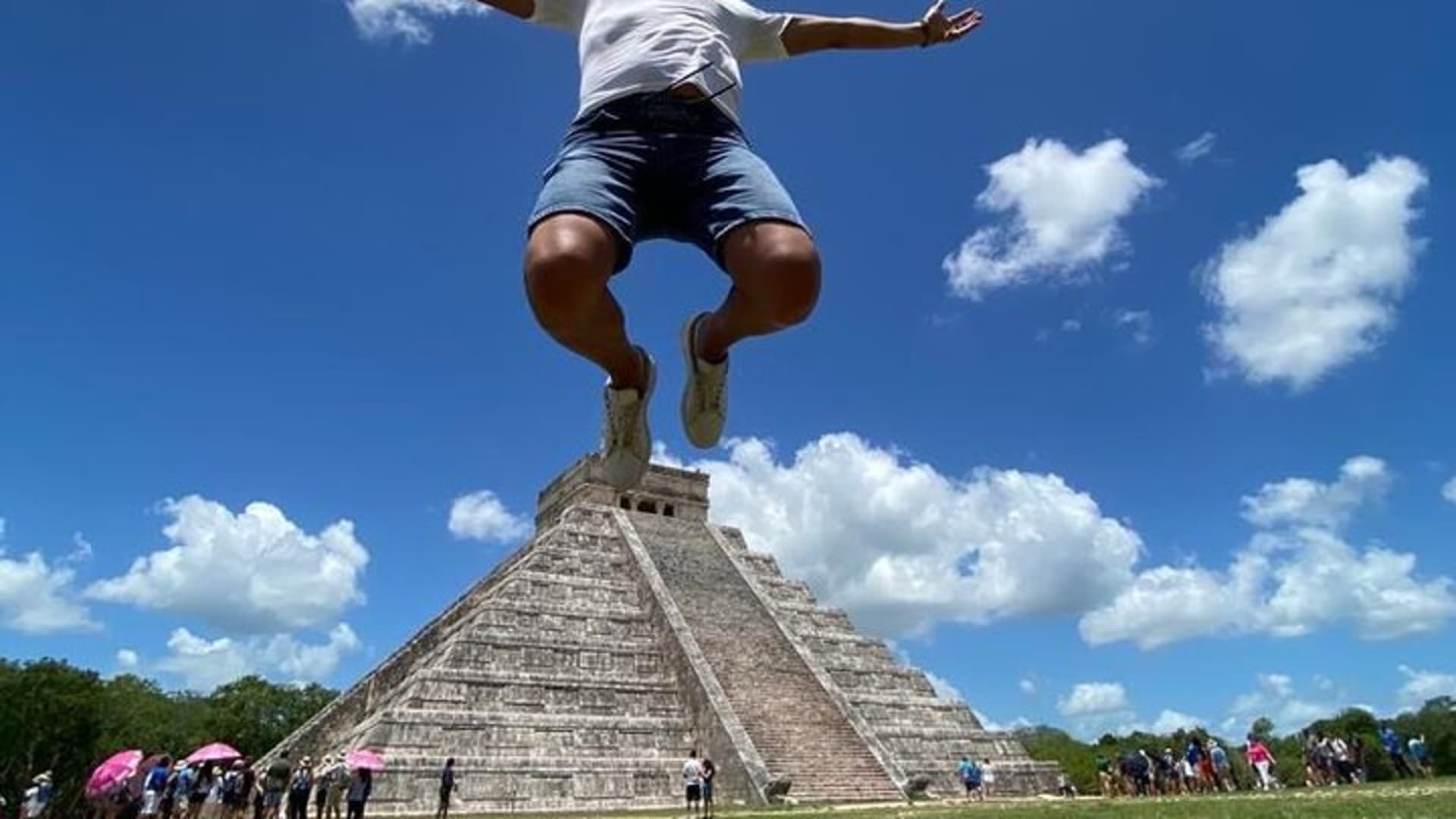 Small group tour to Chichen Itza early access + Cenote + Coba