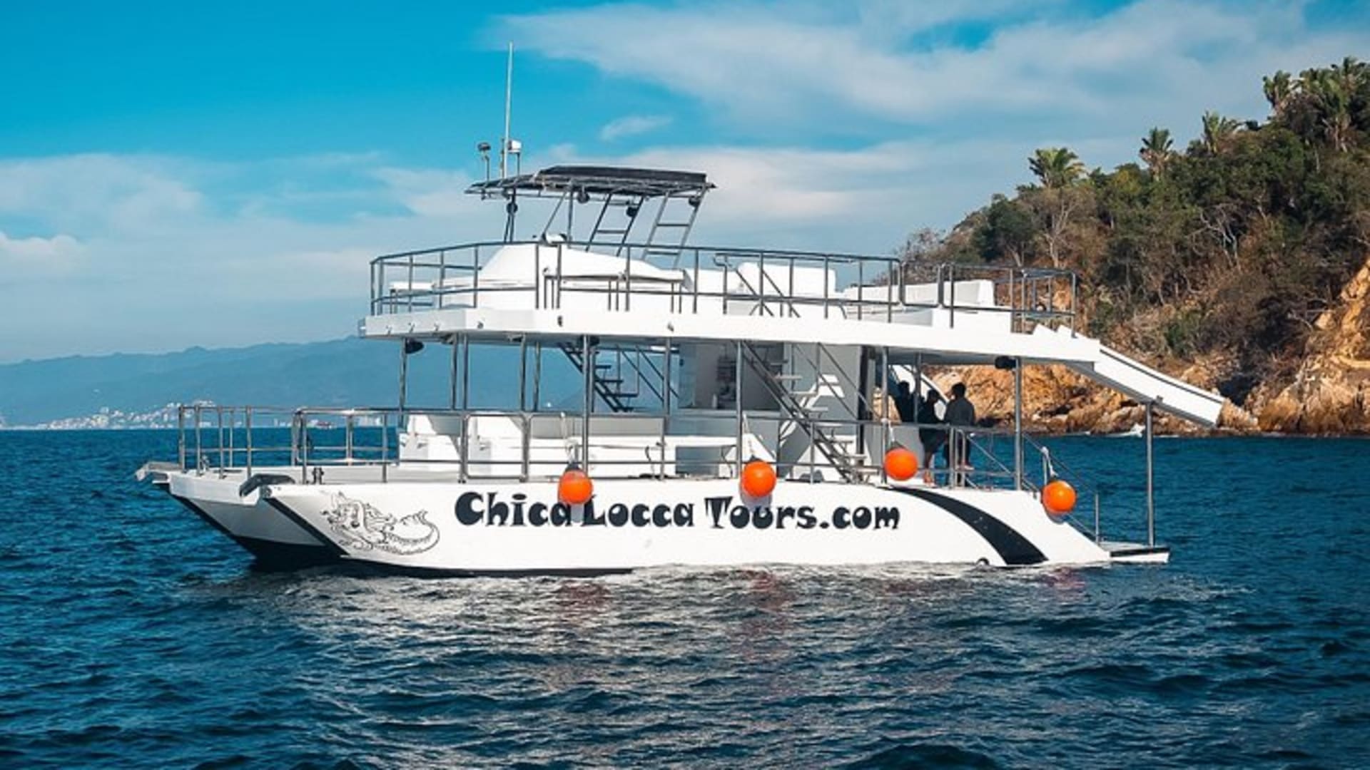 Private Yacht Charter Chica Fun 6 waterslides in Puerto Vallarta