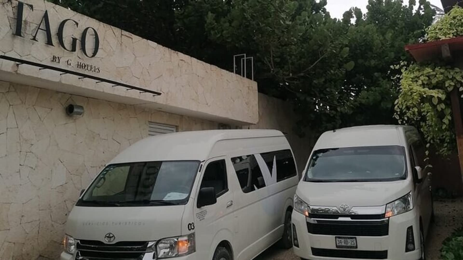 Taxi Service in Tulum Town & Beach zone, Travel Safe. ENGLISH