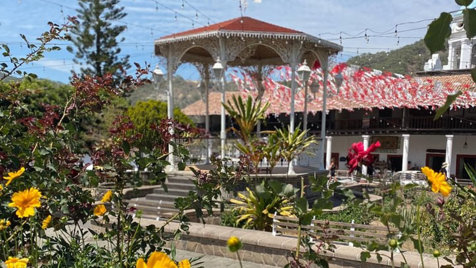 San Sebastián del Oeste, un pueblo entre montañas