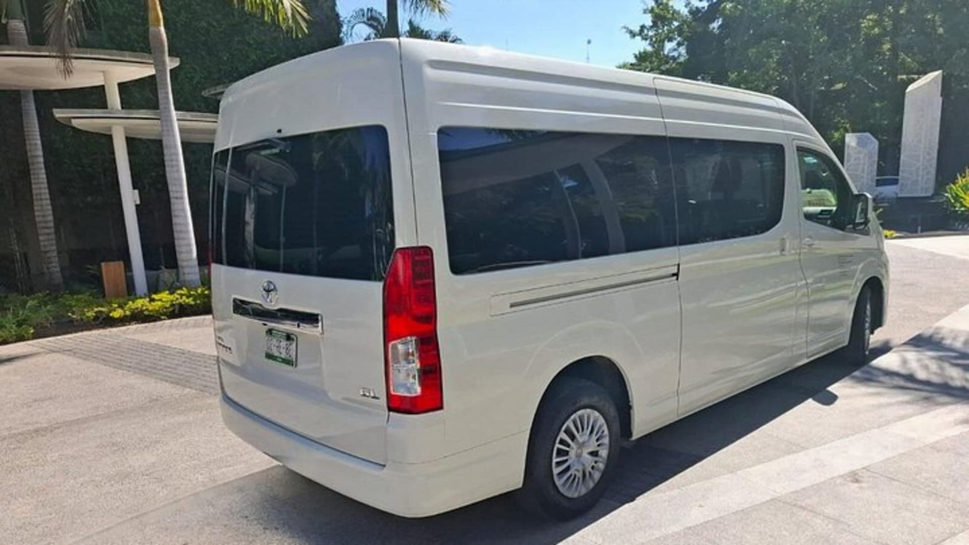 Transporte confiable del aeropuerto PVR a Sayulita - Sencillo