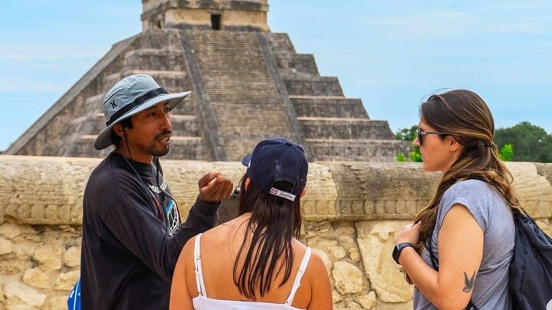 Chichen Itza Wonder by Van