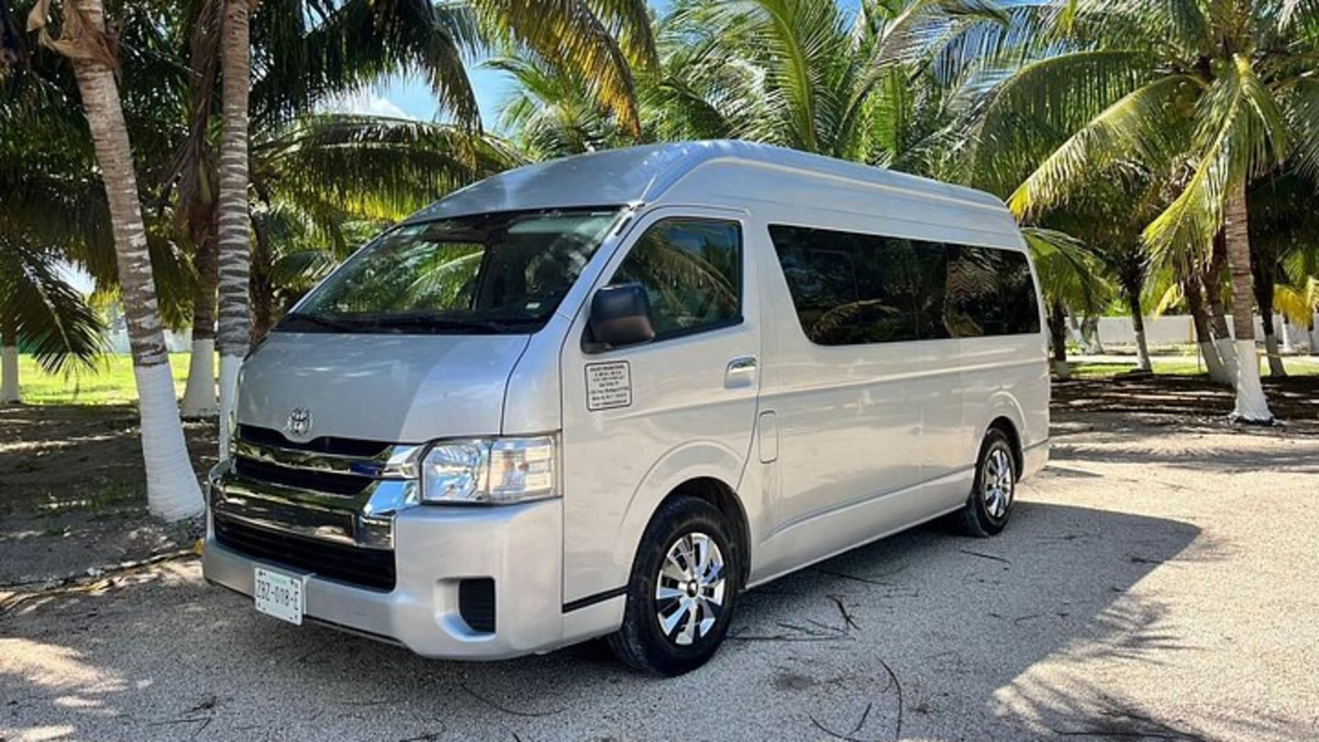 Renta de vans con chofer en Mérida, Yucatán, hasta 13 pasajeros