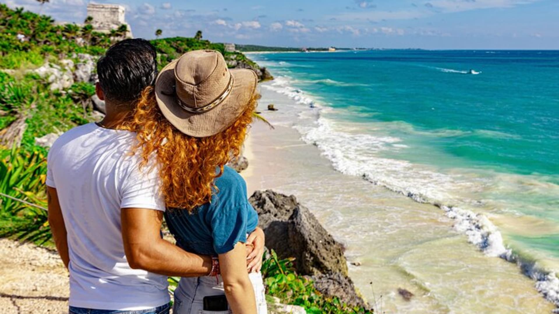 Tulum : Guided Tour of the Mayan Ruins with Round Trip
