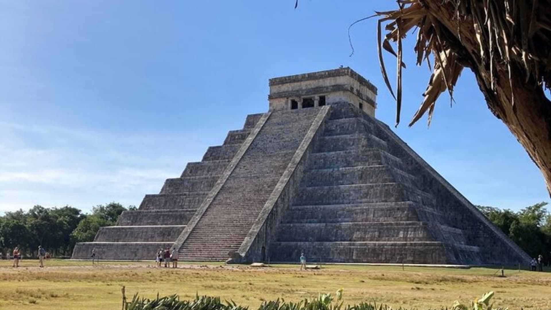 Chichén Itzá and Cenotes Day Trip with Traditional Lunch