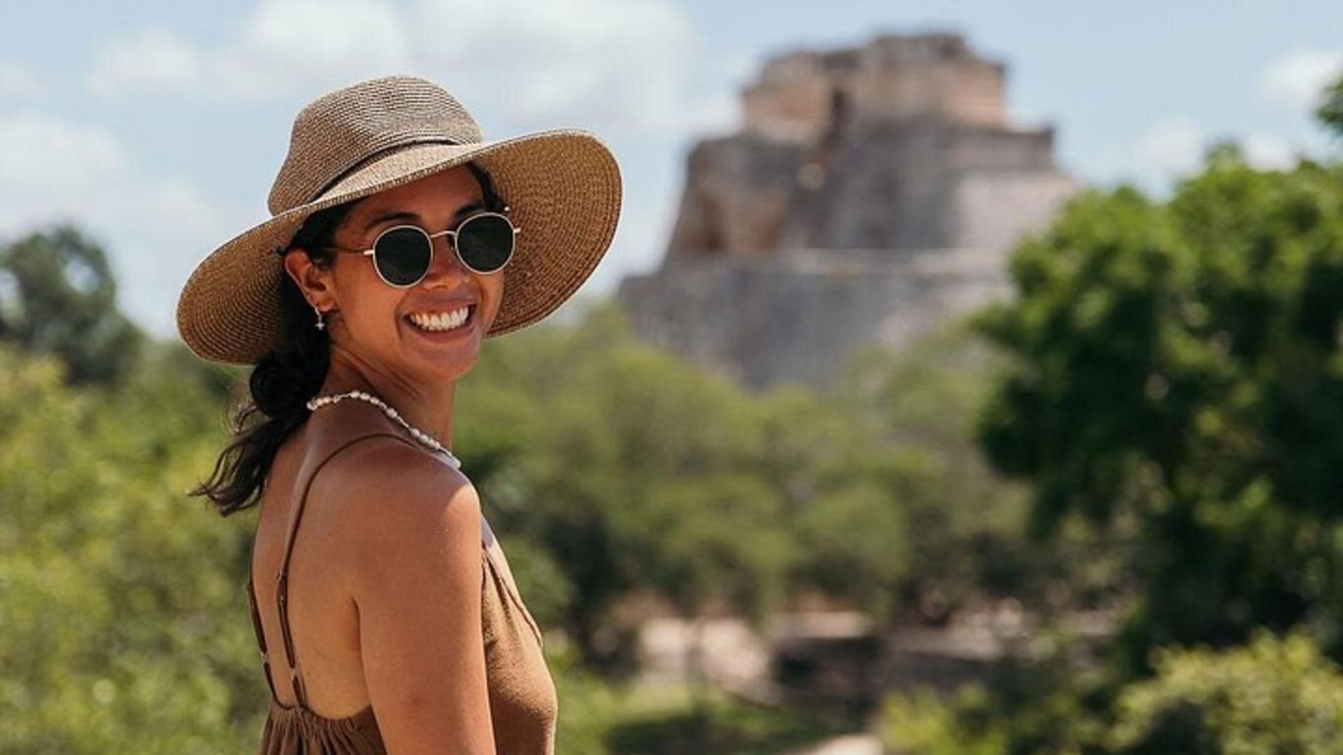 Uxmal, two Amazing Cenotes & Local Food Tour from Mérida