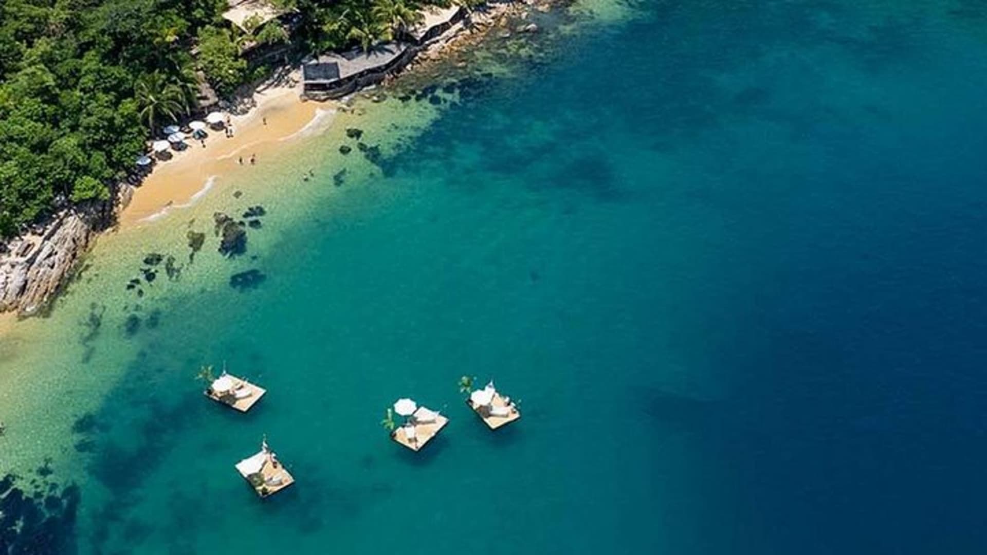 Descubre Playa Las Caletas y el parque de aventura en Puerto Vallarta
