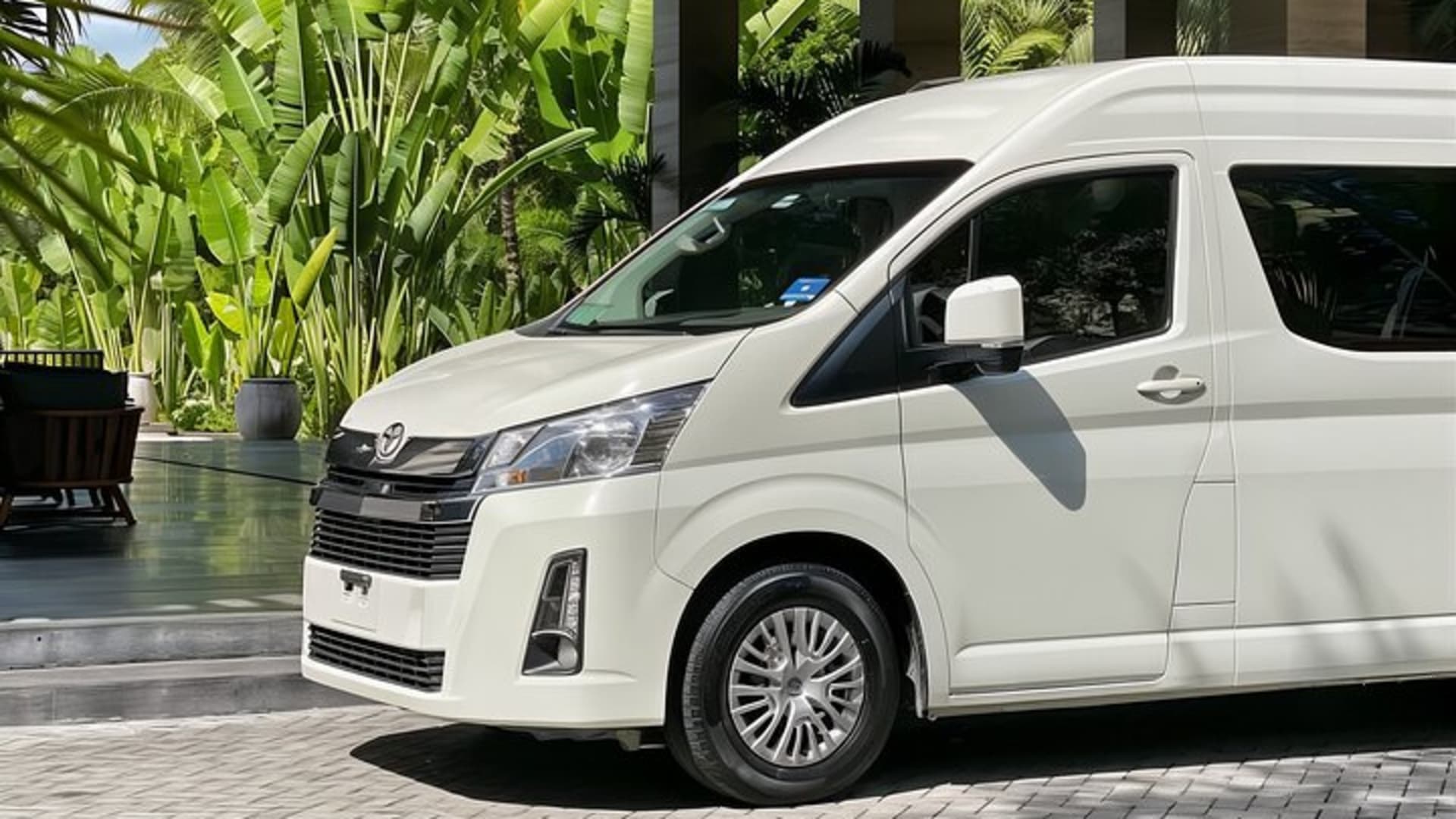 Private Transfer to Cancun Int'l Airport, from Tulum hotels
