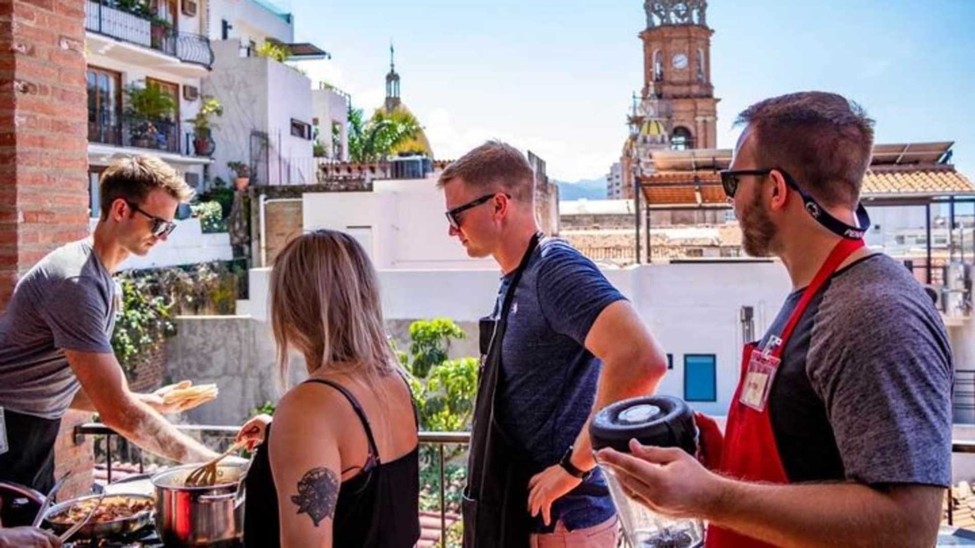 Clase de cocina de mariscos y recorrido por el mercado en Puerto Vallarta
