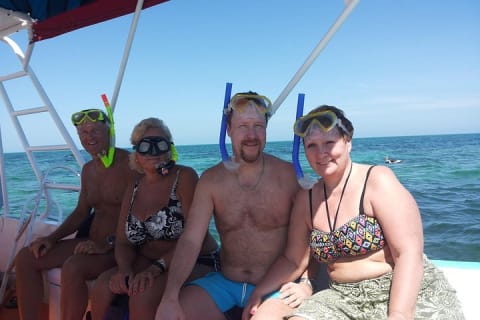 Relaxing private boat tour to Cabo Catoche with fishing — photo 4