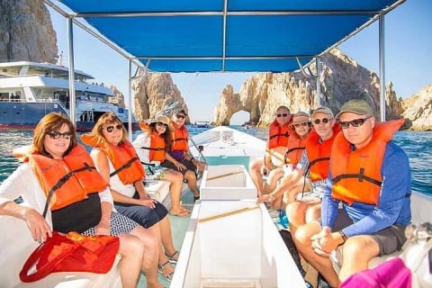 Paseo en bote con fondo de cristal por Cabo San Lucas hasta el famoso Arco — photo 6