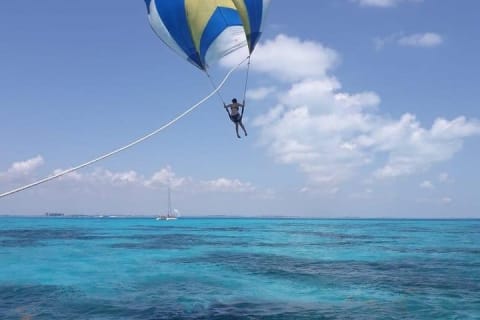 Isla Mujeres adventure by Catamaran. Snorkel, open bar and lunch — photo 5