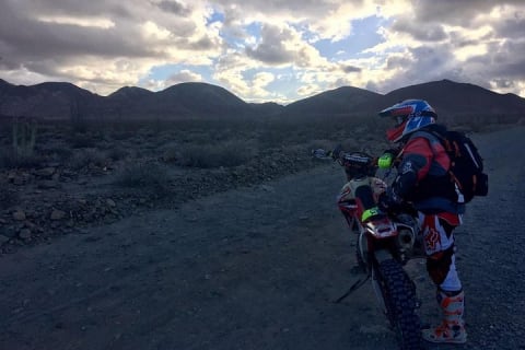 Aventure tout-terrain en Baja en moto cross ou buggy — photo 4