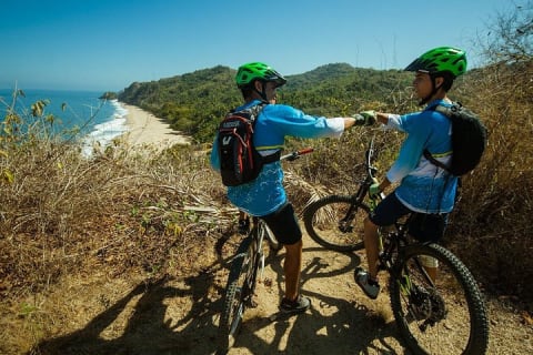 SINGLETRACK MOUNTAIN BIKE - Guided through the jungle — photo 4