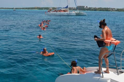 Cancun All Inclusive Catamaran Tour to Isla Mujeres — photo 6