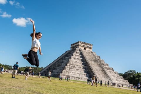 Chichén Itzá Tour with Cenote Xunáan, Valladolid & Lunch — photo 2