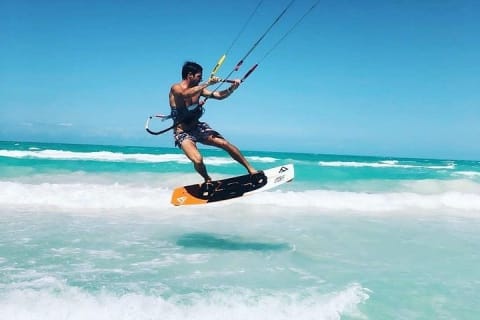 Kitesurfing lessons in Isla Holbox — photo 1