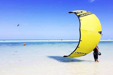Kitesurfing lessons in Isla Holbox — photo 3
